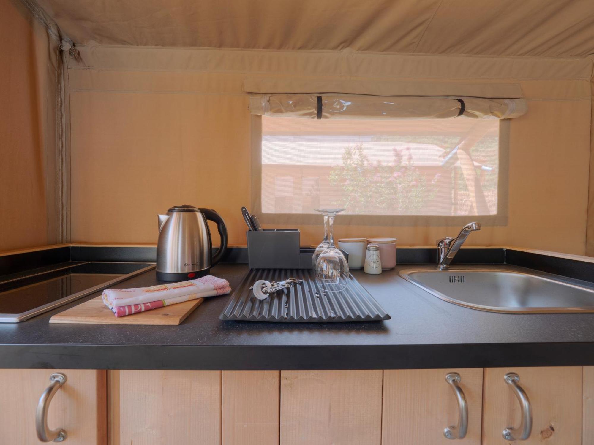 Sea Glamping Hotell Kotor Exteriör bild