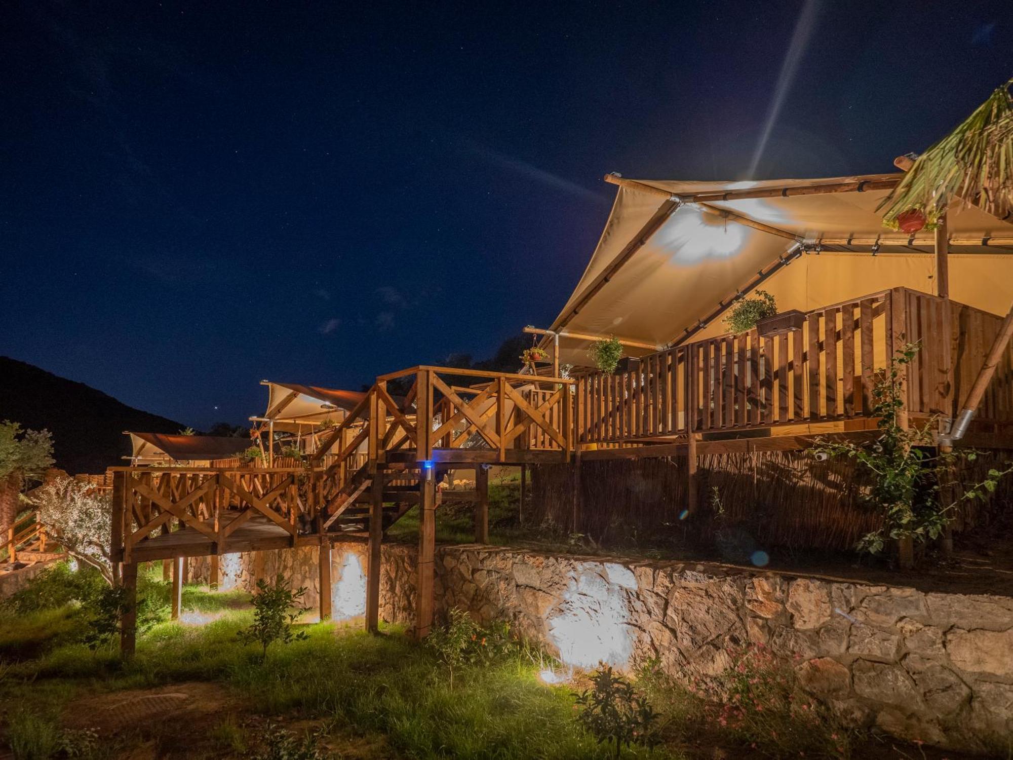 Sea Glamping Hotell Kotor Exteriör bild