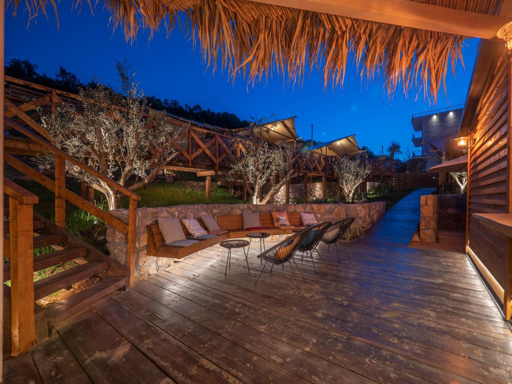 Sea Glamping Hotell Kotor Exteriör bild