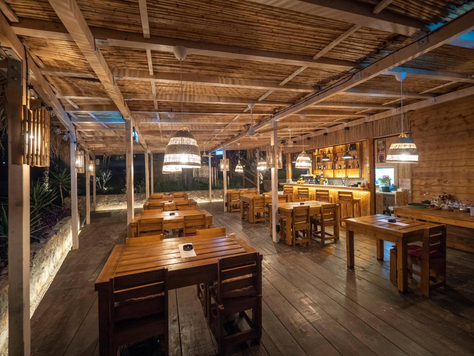 Sea Glamping Hotell Kotor Exteriör bild