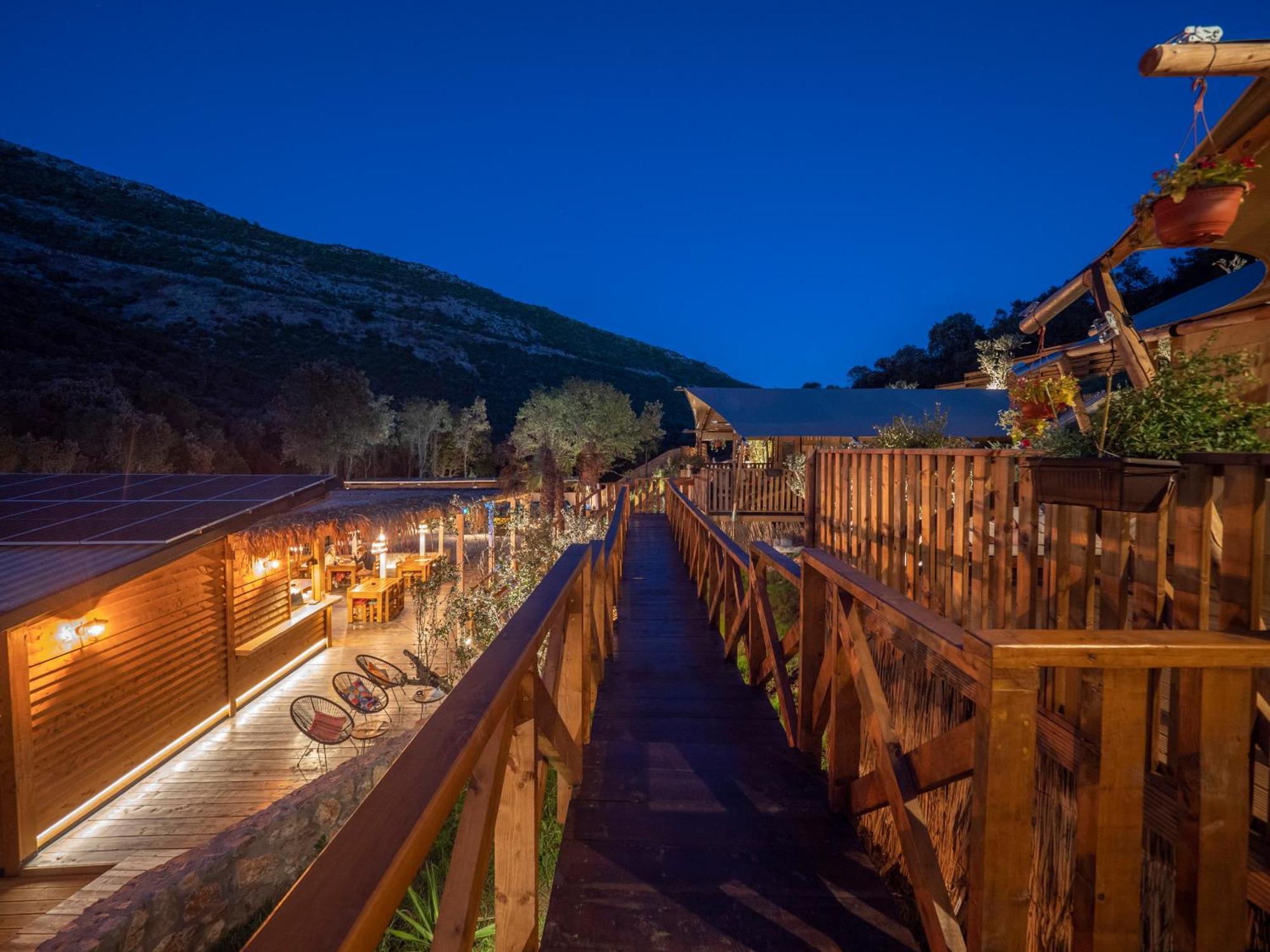 Sea Glamping Hotell Kotor Exteriör bild