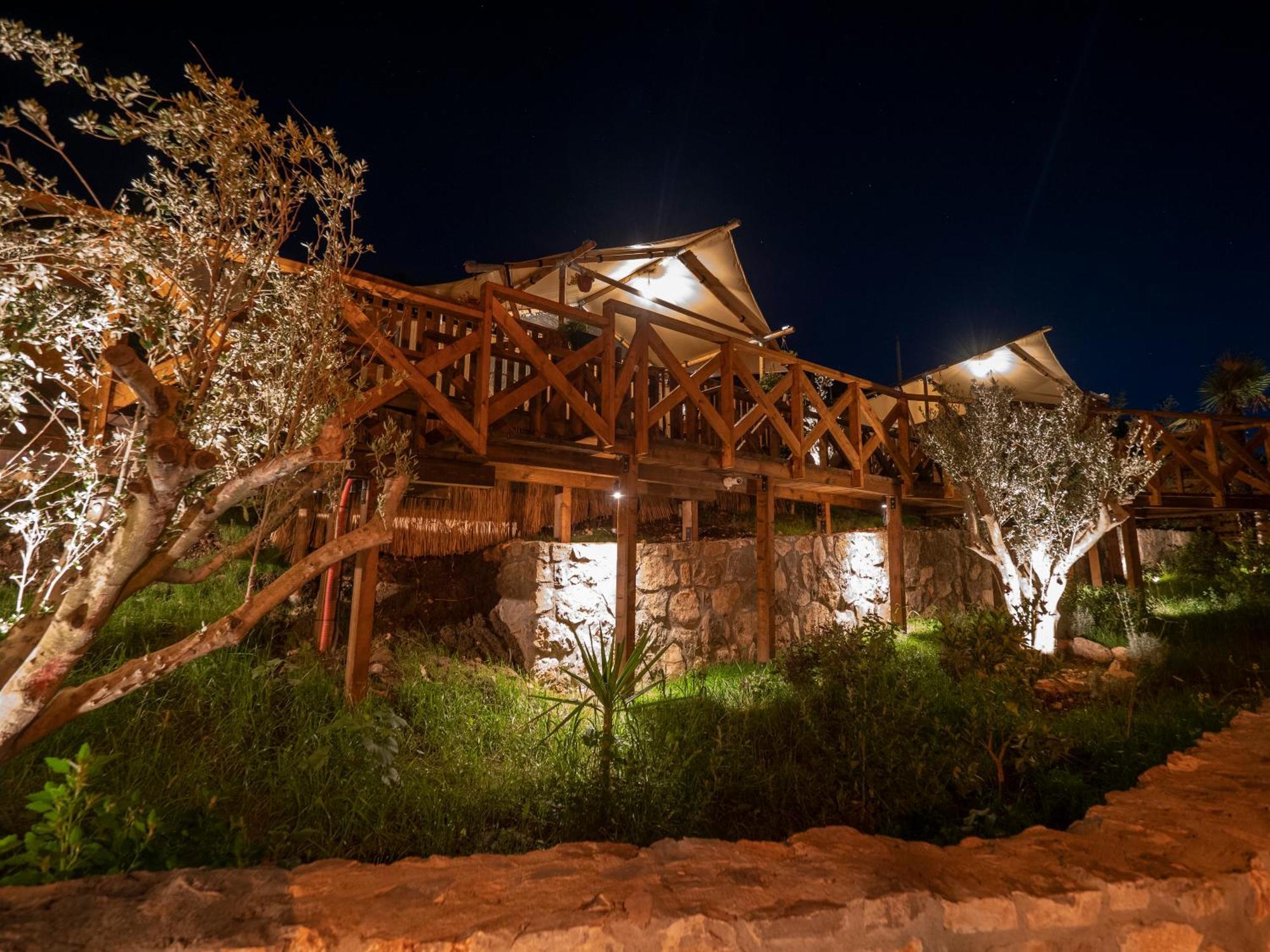 Sea Glamping Hotell Kotor Exteriör bild