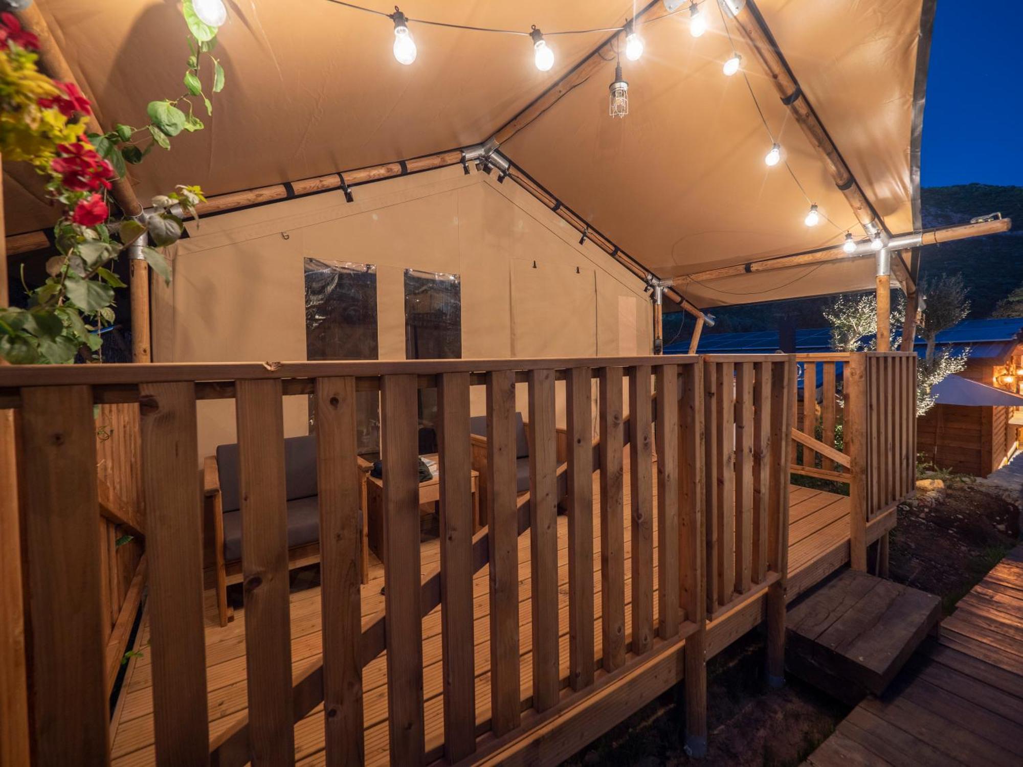 Sea Glamping Hotell Kotor Exteriör bild